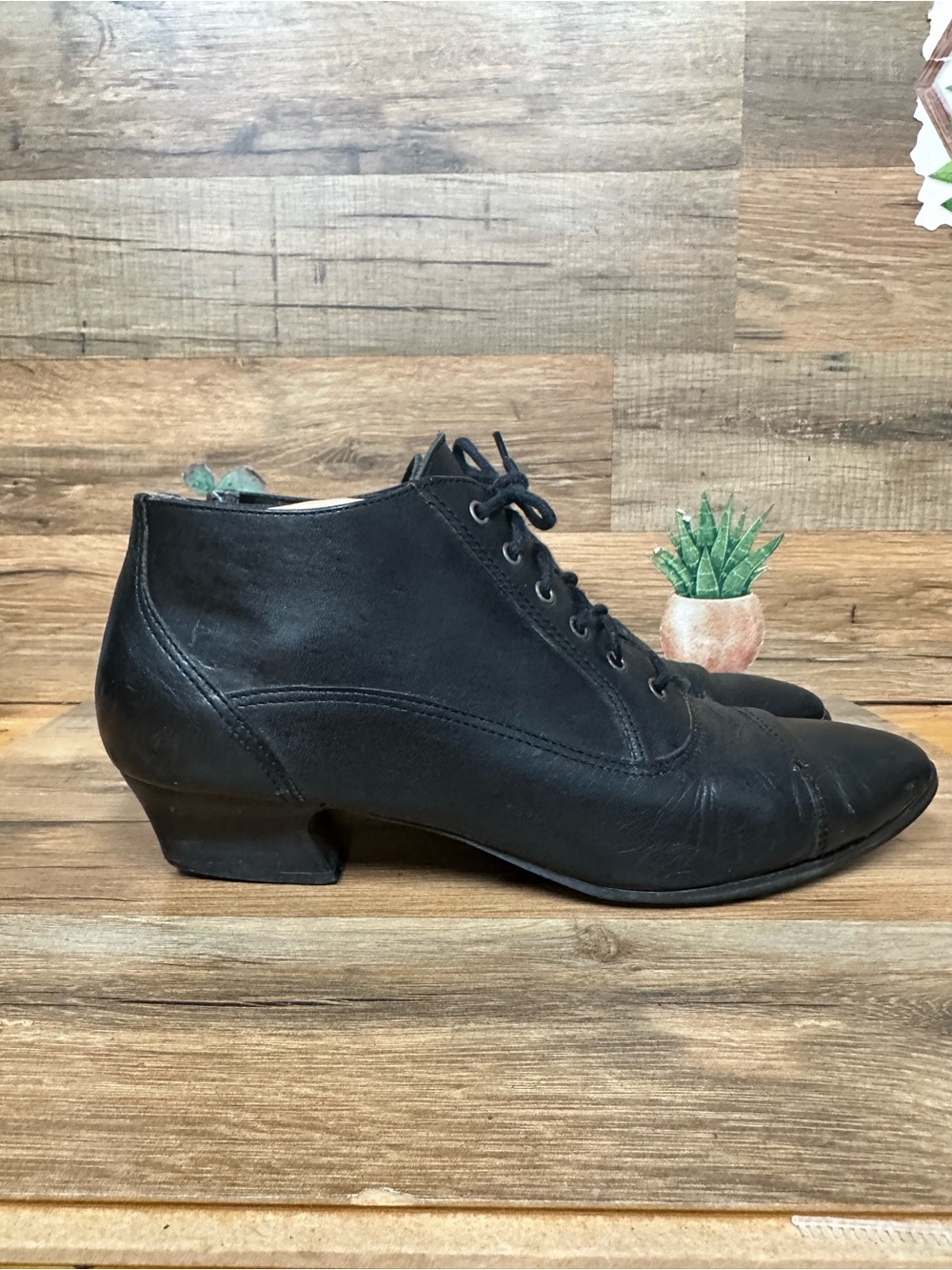 Corsina women’s vintage Granny witch boots black leather size 8.5 cottagecore